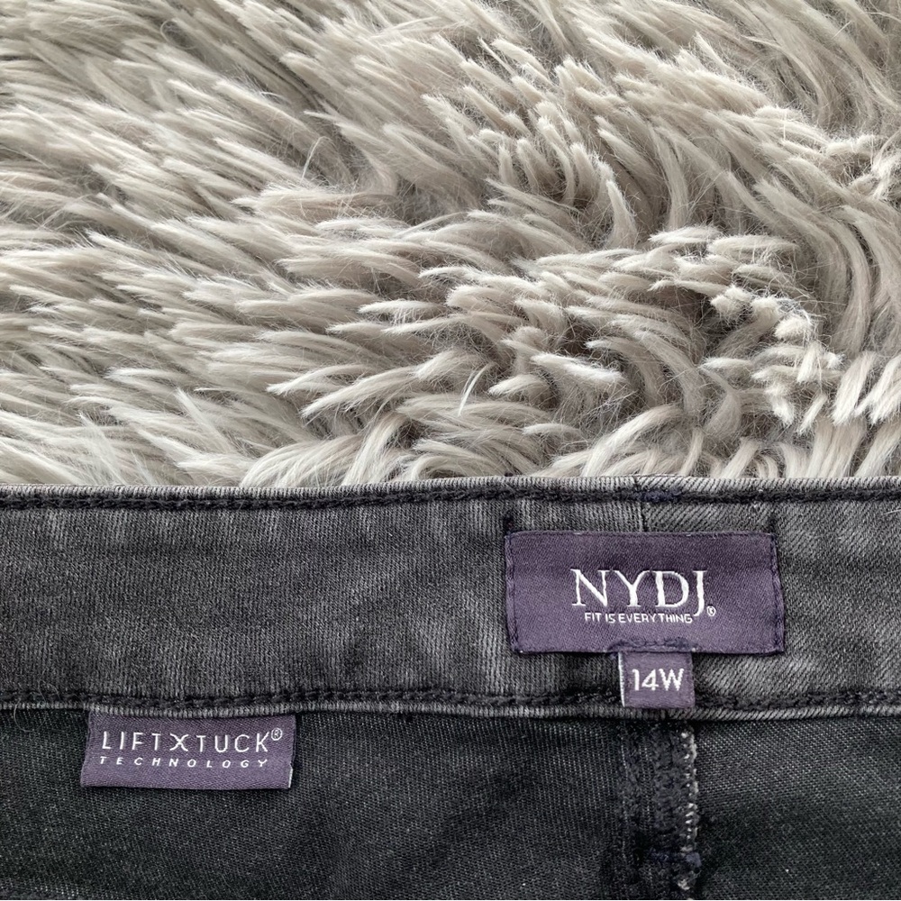 NYDJ- 14W- Charcoal Denim Cropped Pant Jean Zipper Leg - Picture 3 of 11